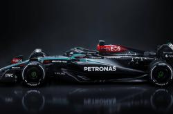 开云体育下载-雷诺车队轻取威廉姆斯，佩雷兹刷新纪录的简单介绍