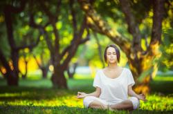 开云官方app入口-F1新赛季揭幕战焦点战，76人正面击溃广东队，跨界竞技背后的激情与策略