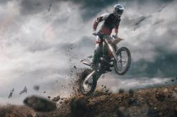 开云体育在线-黄潜战牙买加，楚阿梅尼的大场面烙印，从欧冠到国家队的唯一性证明