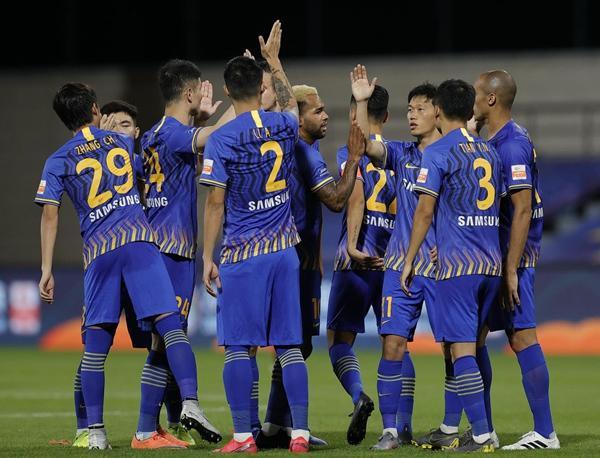 包含苏宁客场大胜鲁能，豪取三分的词条