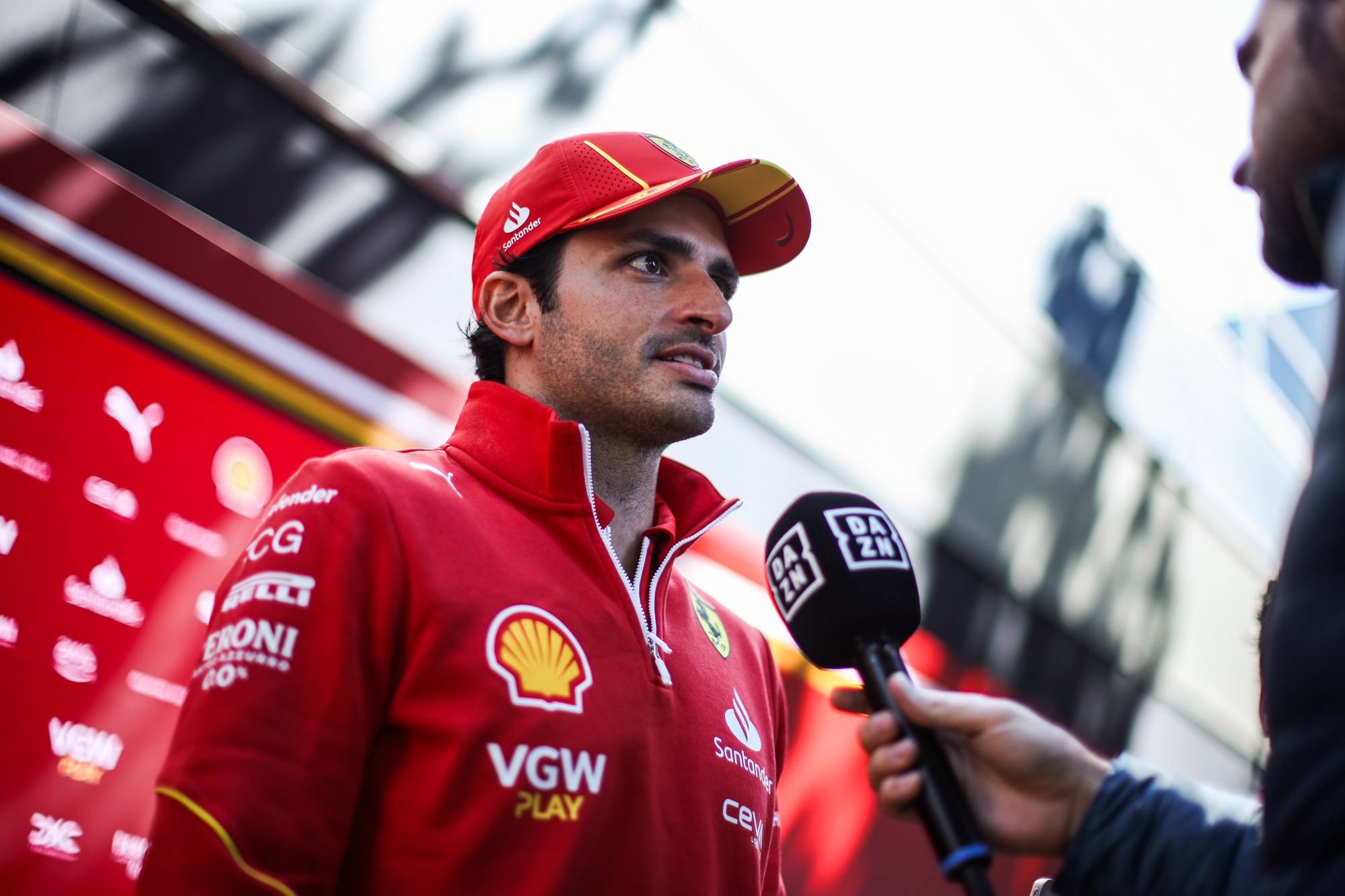 红牛二队逆转红牛车队,汉密尔顿高光表现的简单介绍 红牛二队逆转红牛车队,汉密尔顿高光表现的简单介绍