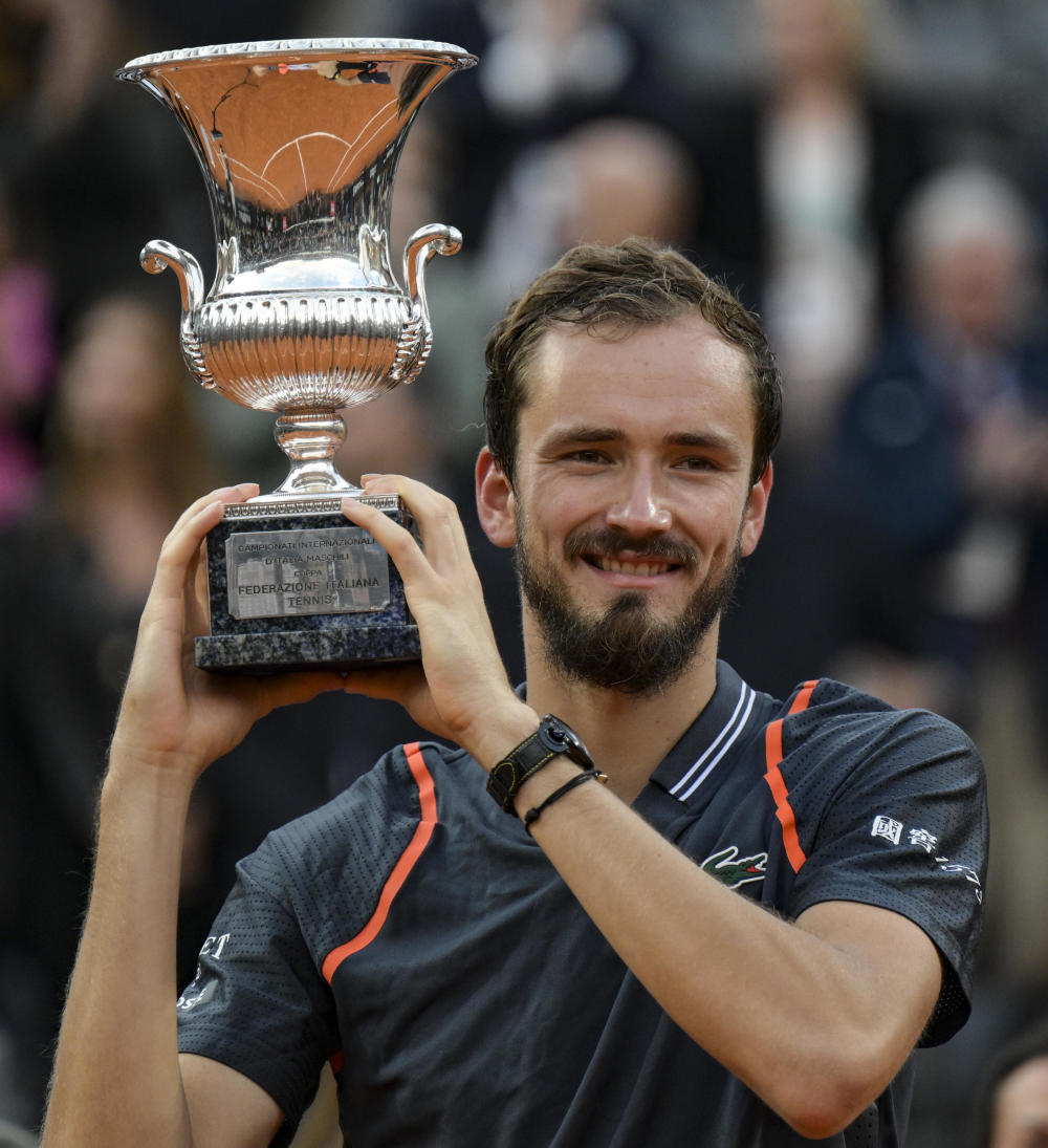 德国网球队力克欧洲网球队，梅德韦杰夫送出助攻的简单介绍