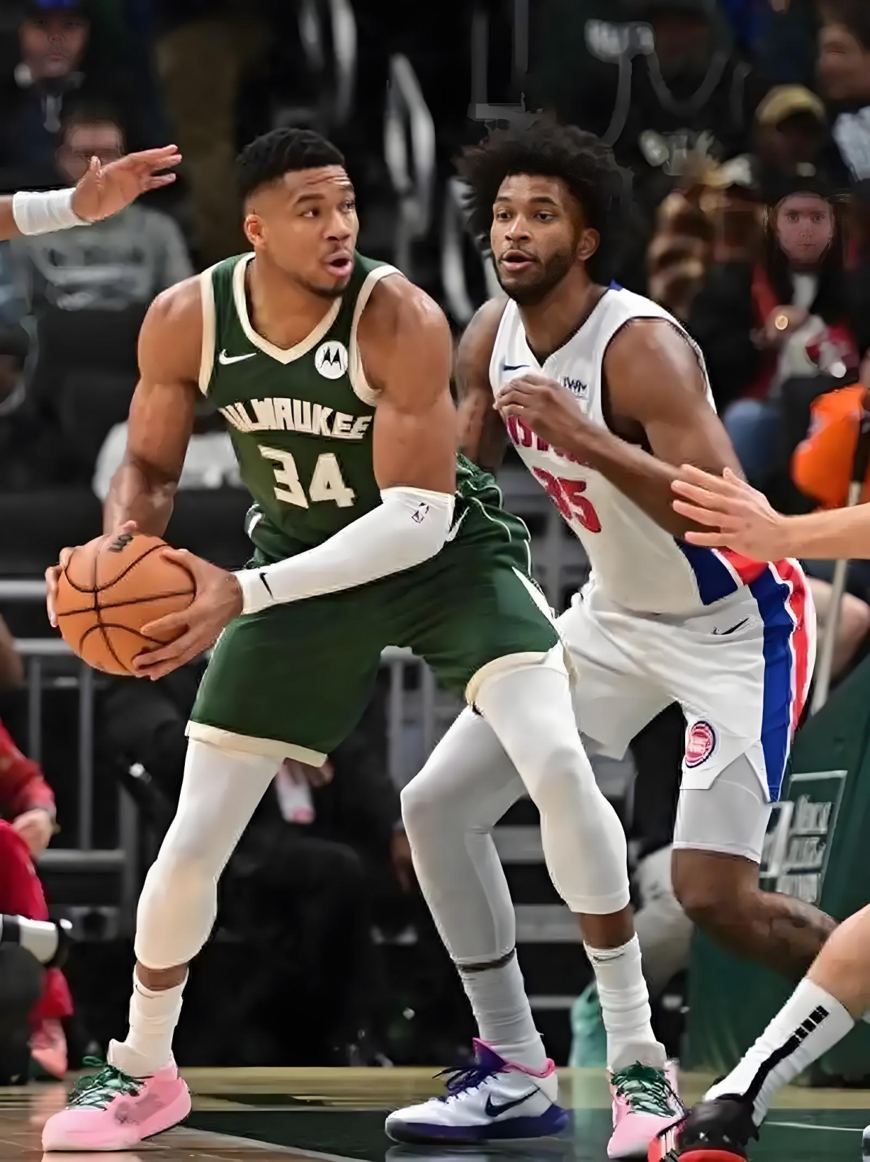 包含雄鹿走出低谷,连胜氛围鞭策球队再创佳绩的词条 包含雄鹿走出低谷,连胜氛围鞭策球队再创佳绩的词条