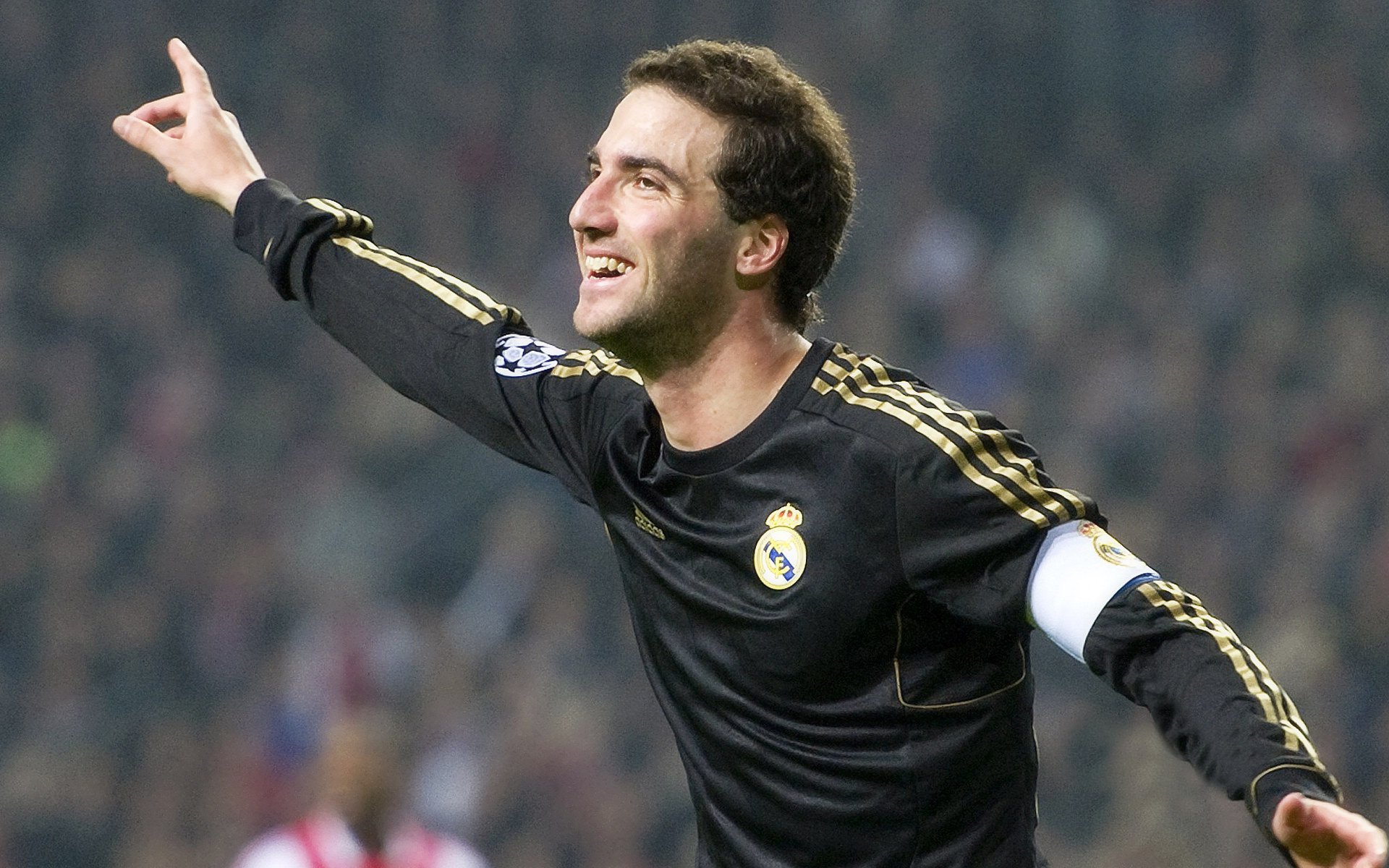 当战术铁壁遇上灵光一现，格列兹曼的个人英雄主义与伊朗的马里之谜