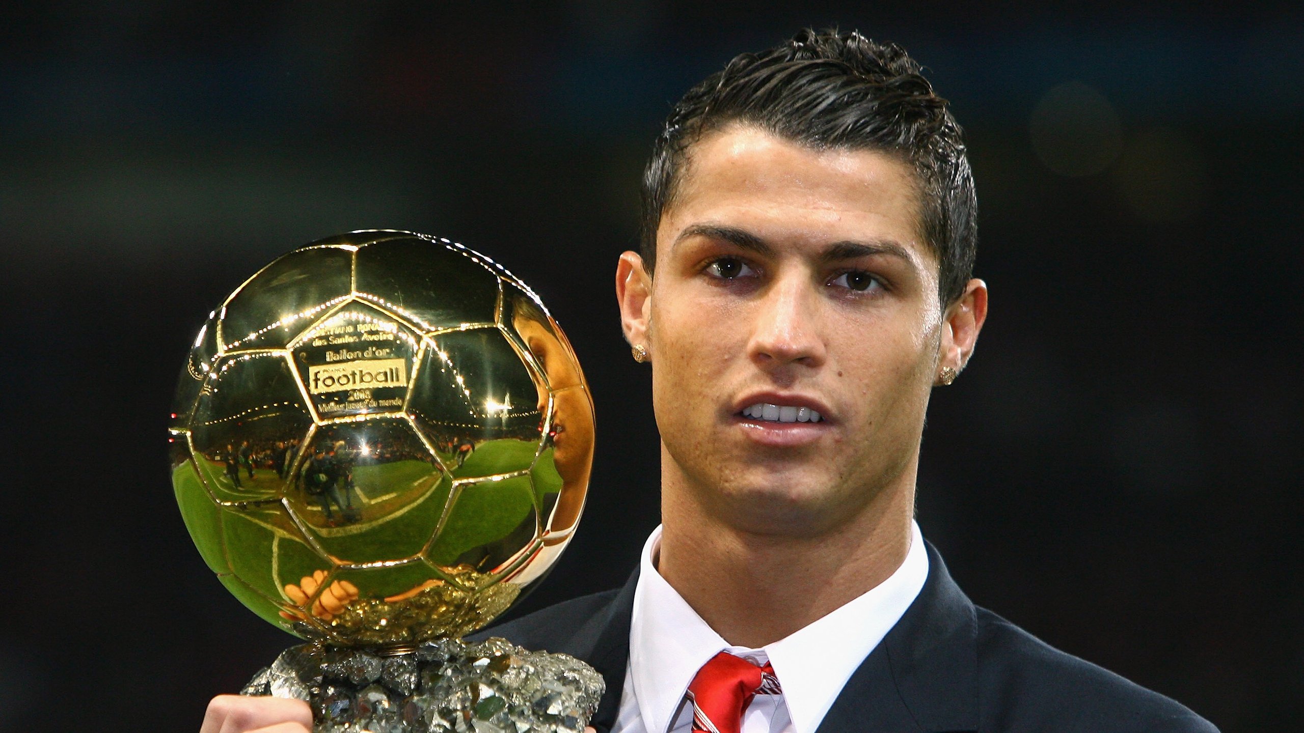 当大场面先生凯恩遇上巴萨式委内瑞拉，一场跨越足球次元的战术对话