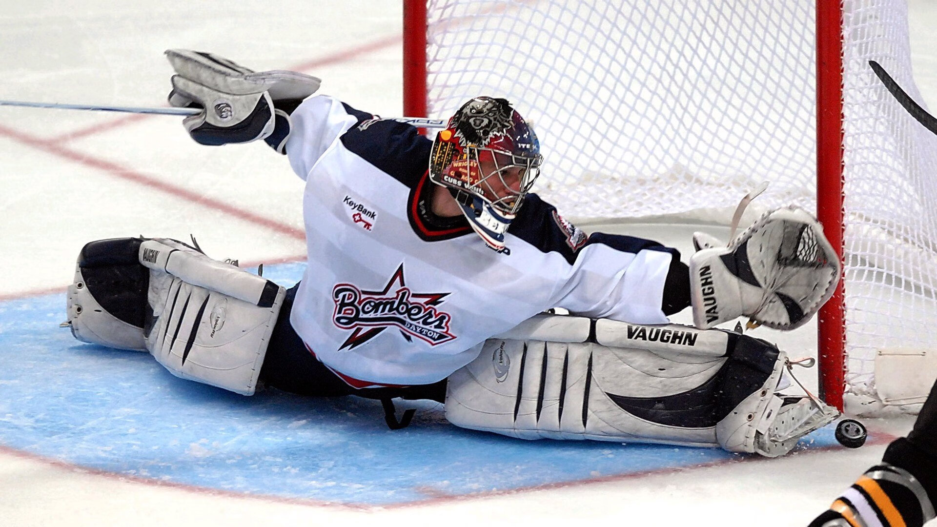 奥亚尔萨瓦尔一锤定音,加拿大狂胜洪都拉斯锁定关键胜利