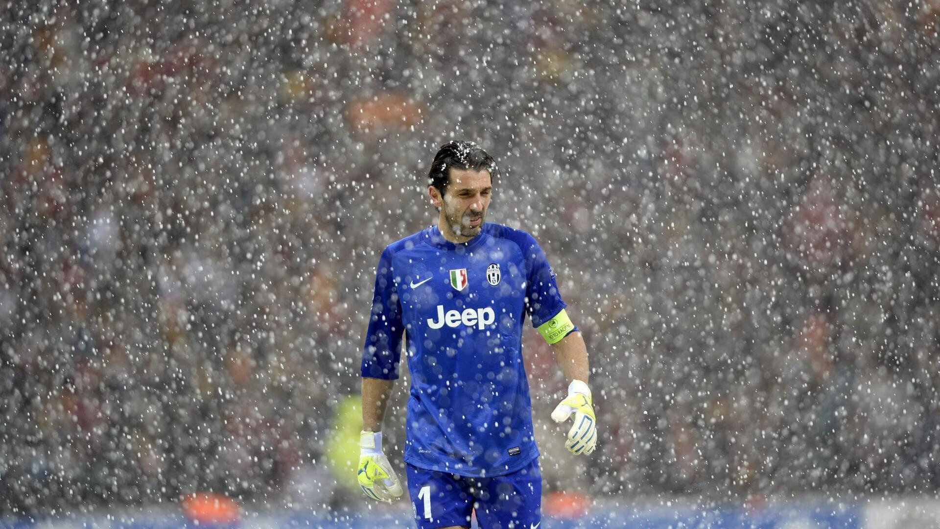 北欧寒冰终难抵高卢烈焰，三笘薰欧冠半决赛封神之战，法国足球哲学制霸瑞典铁血防线